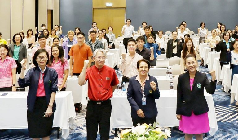 การประชุมเชิงปฏิบัติการถอดบทเรียนการขอรับการประเมินมาตรฐานการรับรองเฉพาะโรค/เฉพาะระบบ 2566